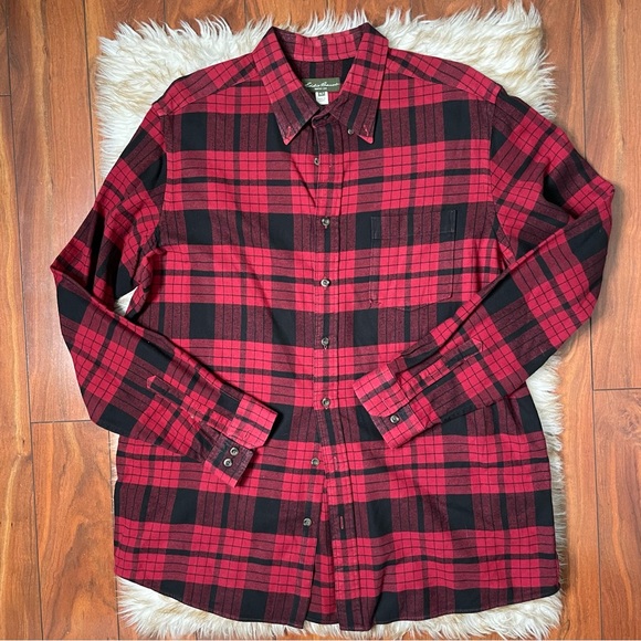 Eddie Bauer classic red flannel button down - Picture 2 of 6
